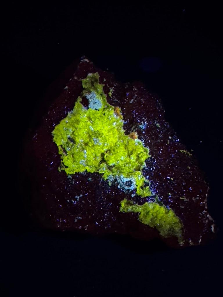 Willemite from La Ojuela mine, Mapimi, Durango Mexico. 168 Grams