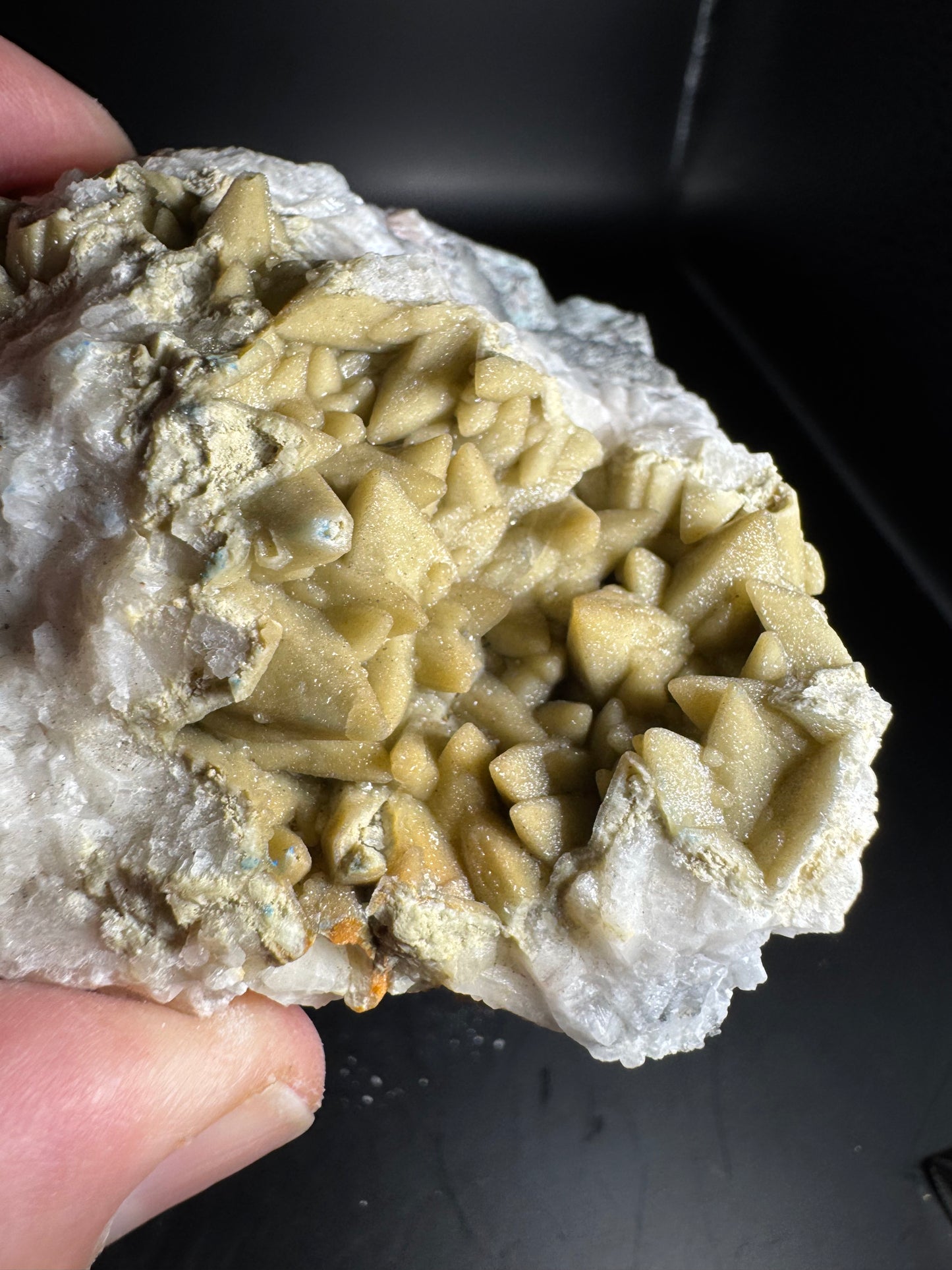 Smithsonite over Dog Tooth Calcite, La Ojuela mine, Mapimi, Durango Mexico 439 grams