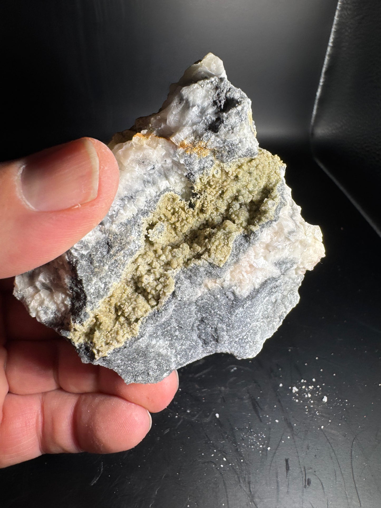 Smithsonite over Dog Tooth Calcite, La Ojuela mine, Mapimi, Durango Mexico 439 grams