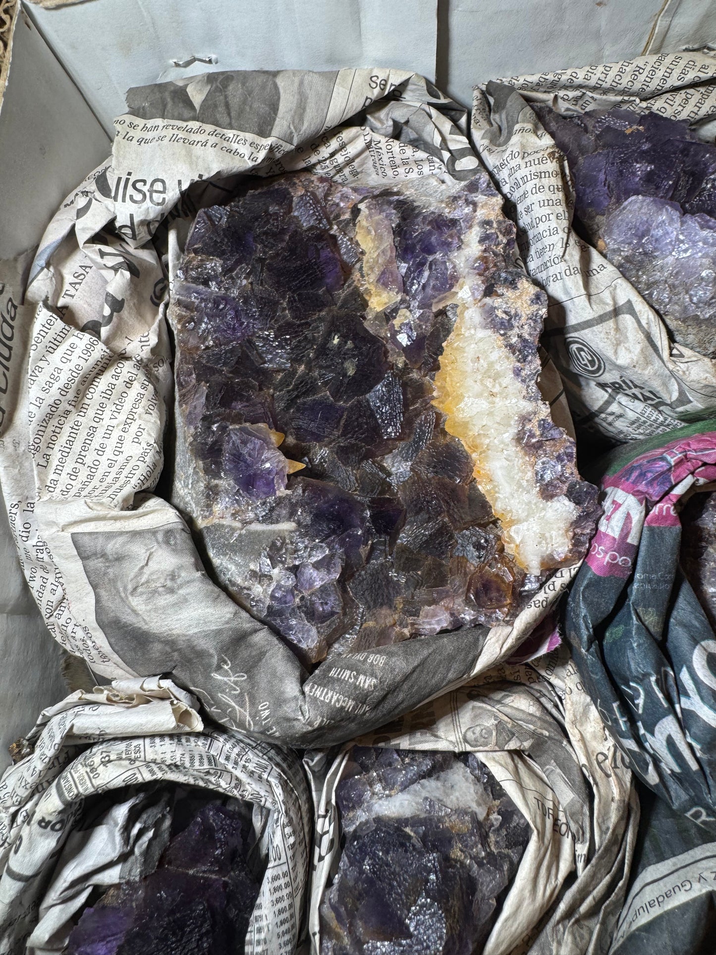 Fluorite Wholesale 12 pcs flat, From San Antonio mine Santa Eulalia Chihuahua Mexico.
