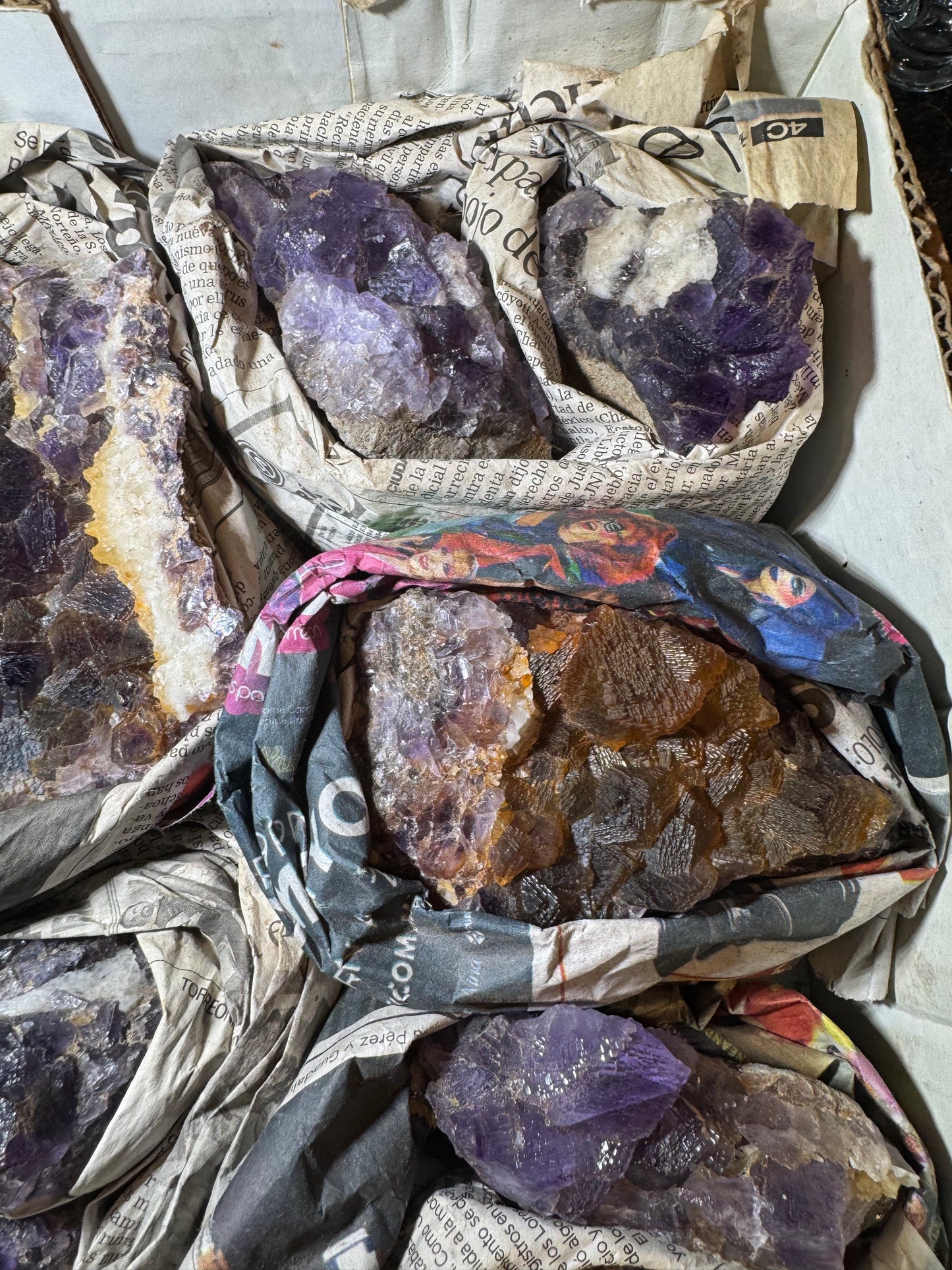 Fluorite Wholesale 12 pcs flat, From San Antonio mine Santa Eulalia Chihuahua Mexico.