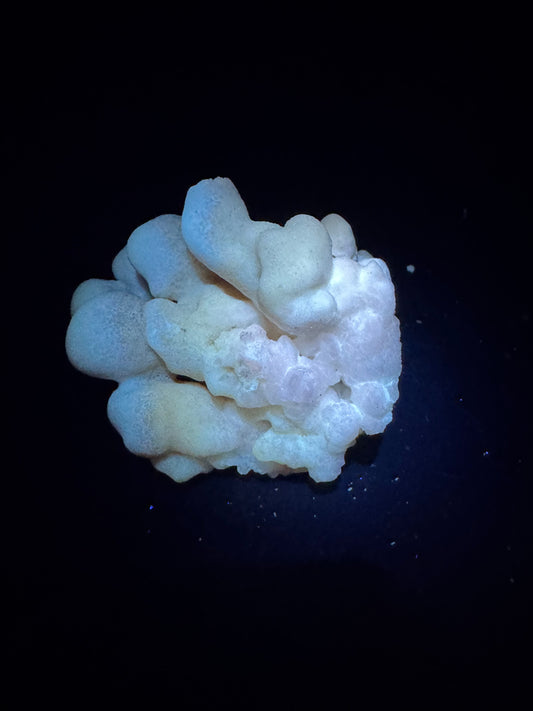 Botryoidal Honey Aragonite - Santa Eulalia, Chihuahua, Mexico 99 g