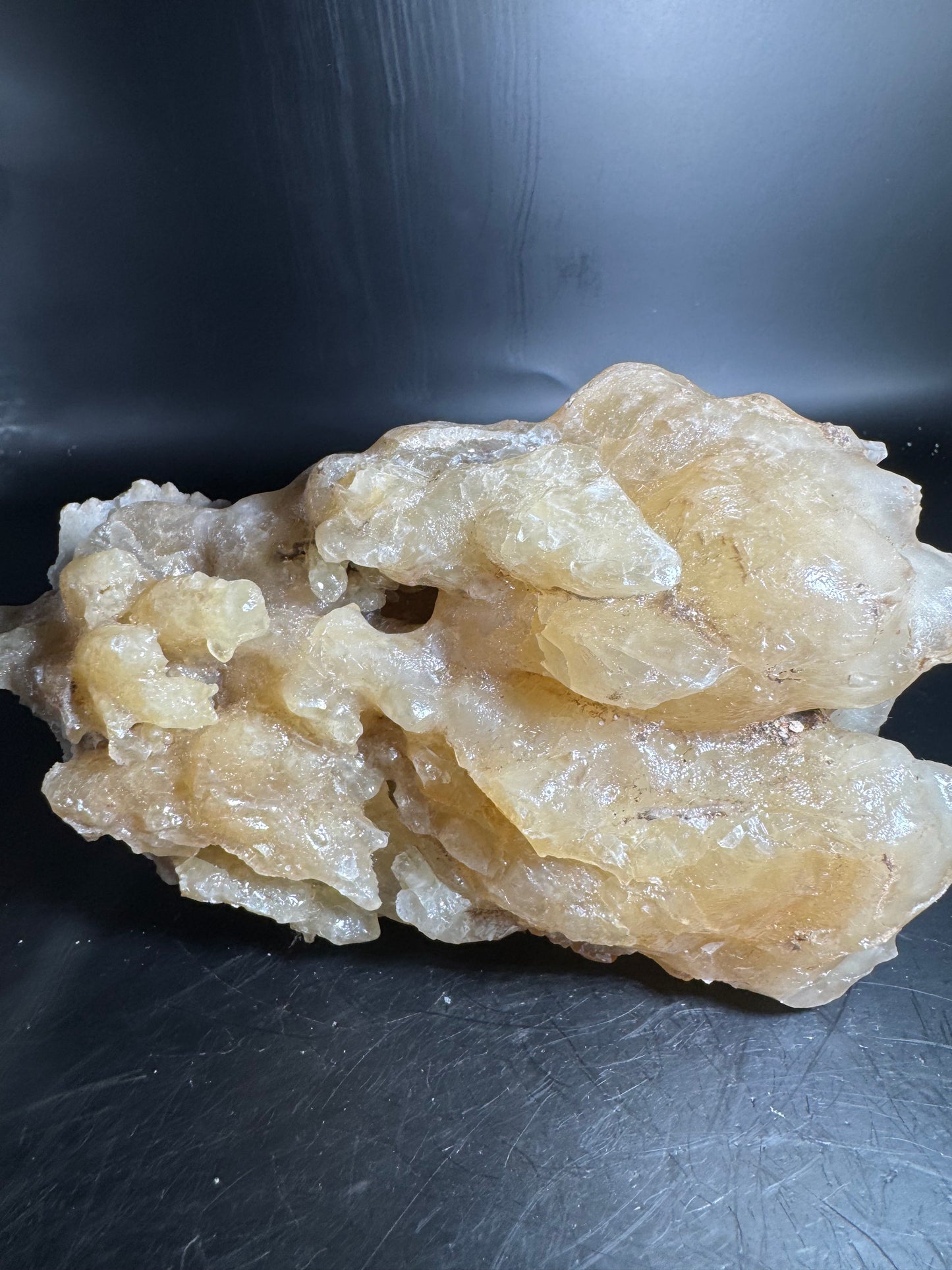 Honey Aragonite - Santa Eulalia, Chihuahua, Mexico 1515 g
