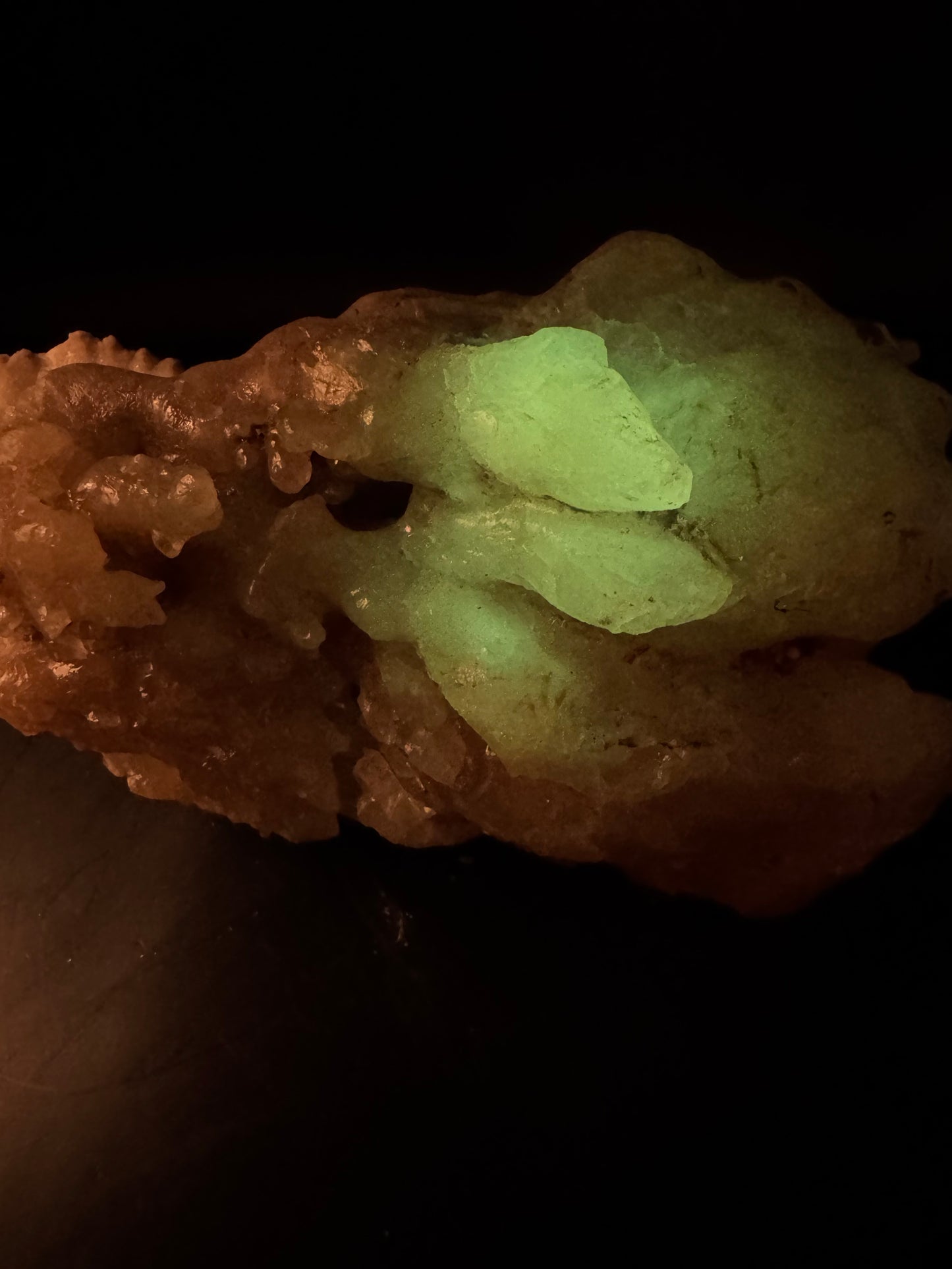 Honey Aragonite - Santa Eulalia, Chihuahua, Mexico 1515 g