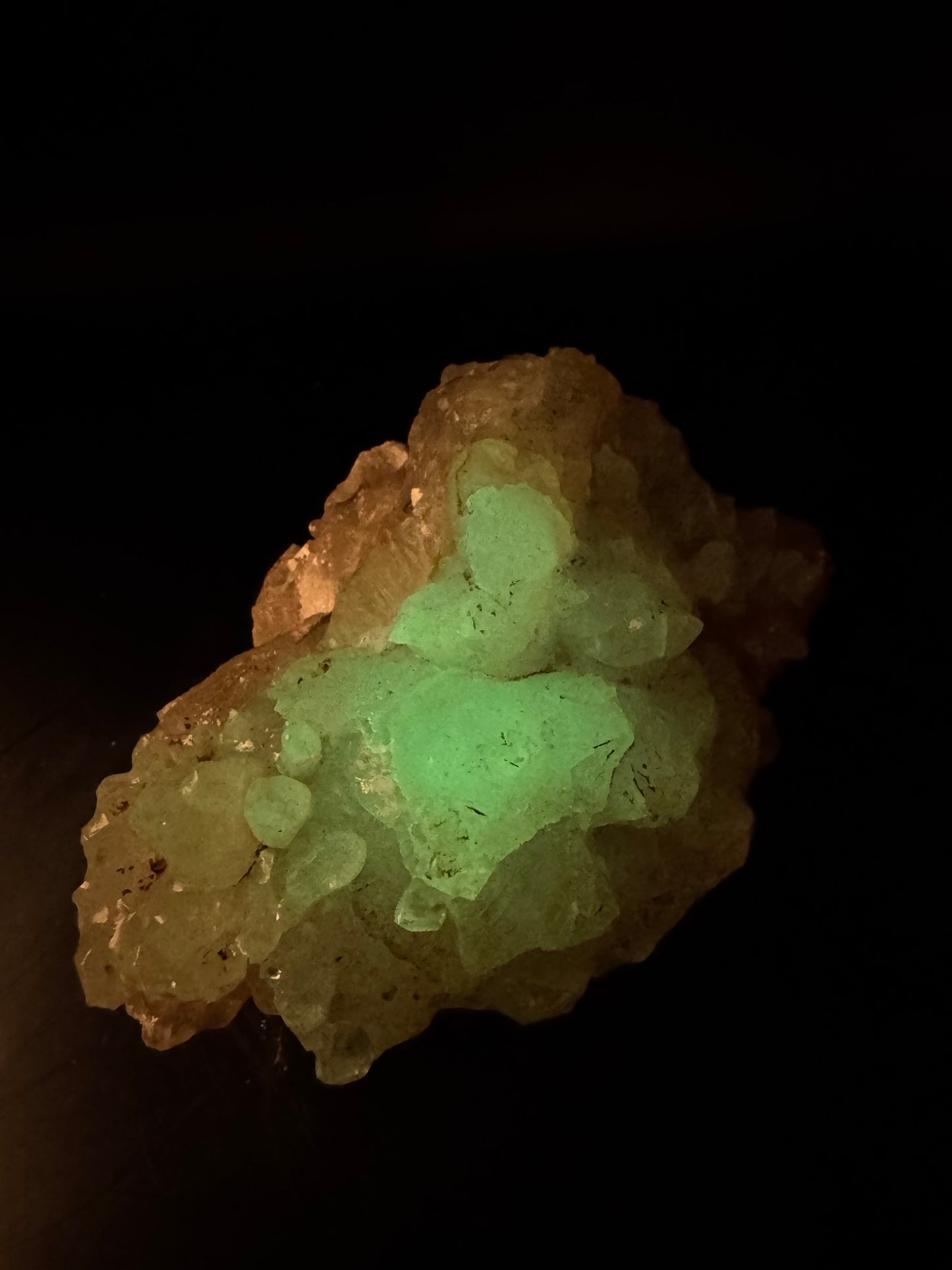 Honey Aragonite - Santa Eulalia, Chihuahua, Mexico 612 g