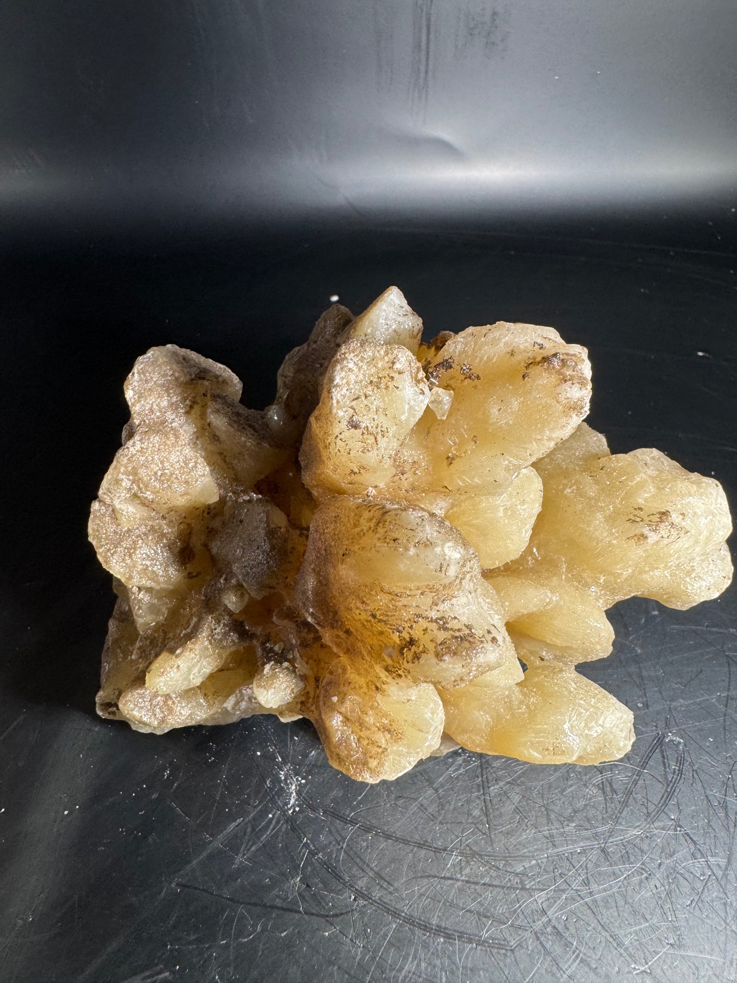 Honey Aragonite - Santa Eulalia, Chihuahua, Mexico 683 g