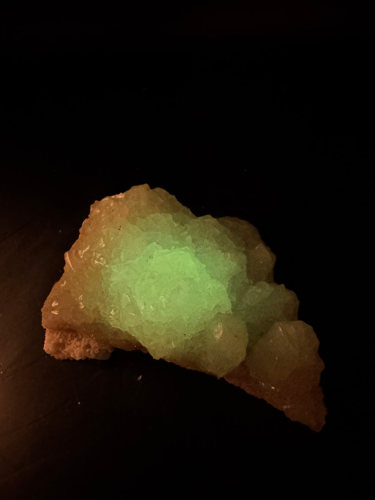 Honey Aragonite - Santa Eulalia, Chihuahua, Mexico 201 g