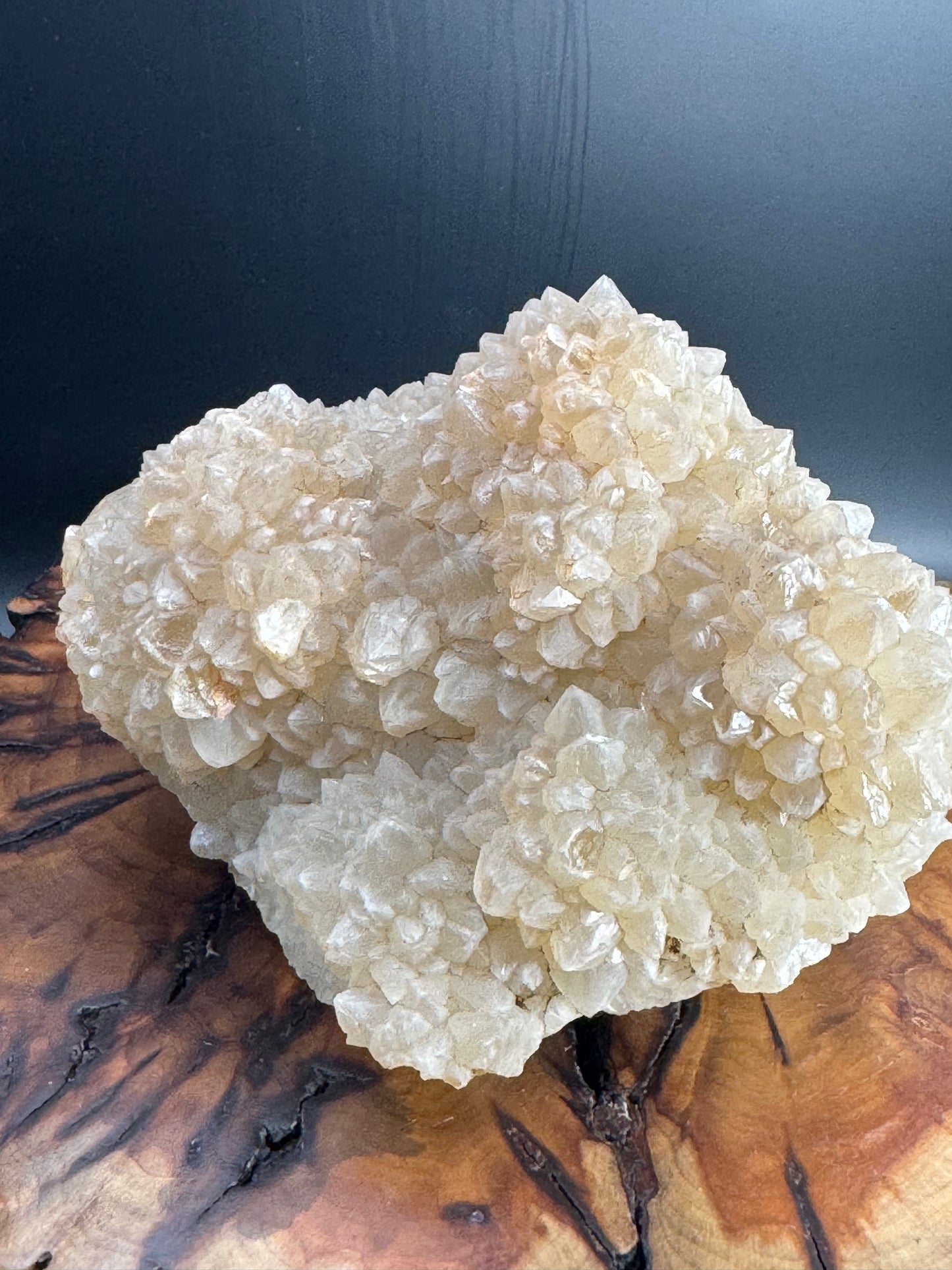 Druzy Quartz (Missouri) 870 Grams