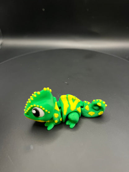 Flexi Chameleon 3D Printed Articulated Toy | Fidget Reptile Figurine | Mini Flexible Desk Toy Gift