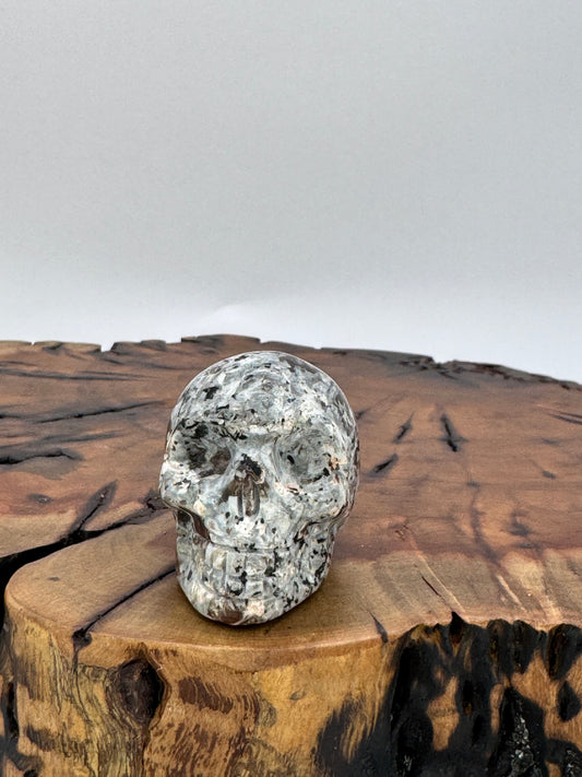 Yooperlite Hand Carved Skull 2" UV Reactive