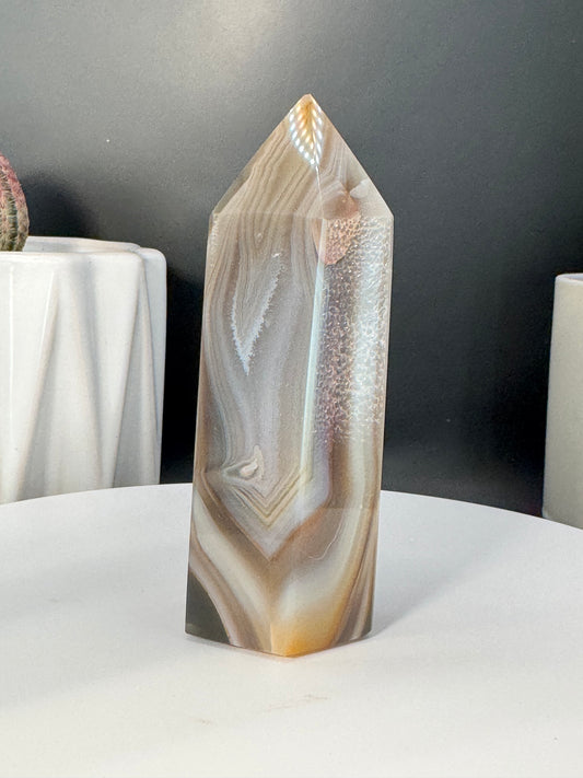 Brazilian Agate Tower