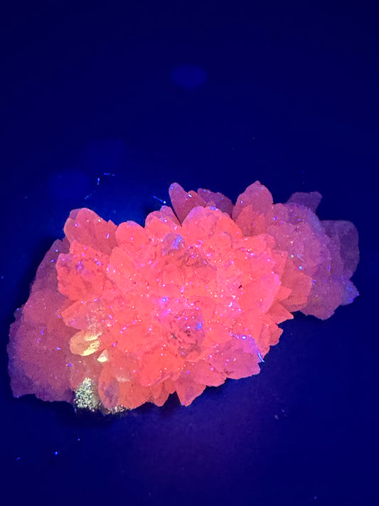 Mangano Calcite from La Huasca Mine, Michoacan Mexico. 113 Grams