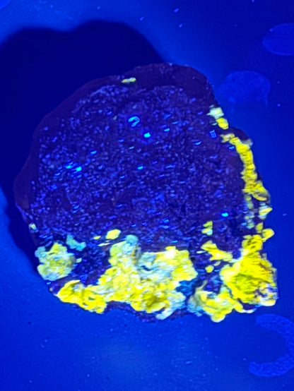 Willemite from La Ojuela mine, Mapimi, Durango Mexico. 72 Grams