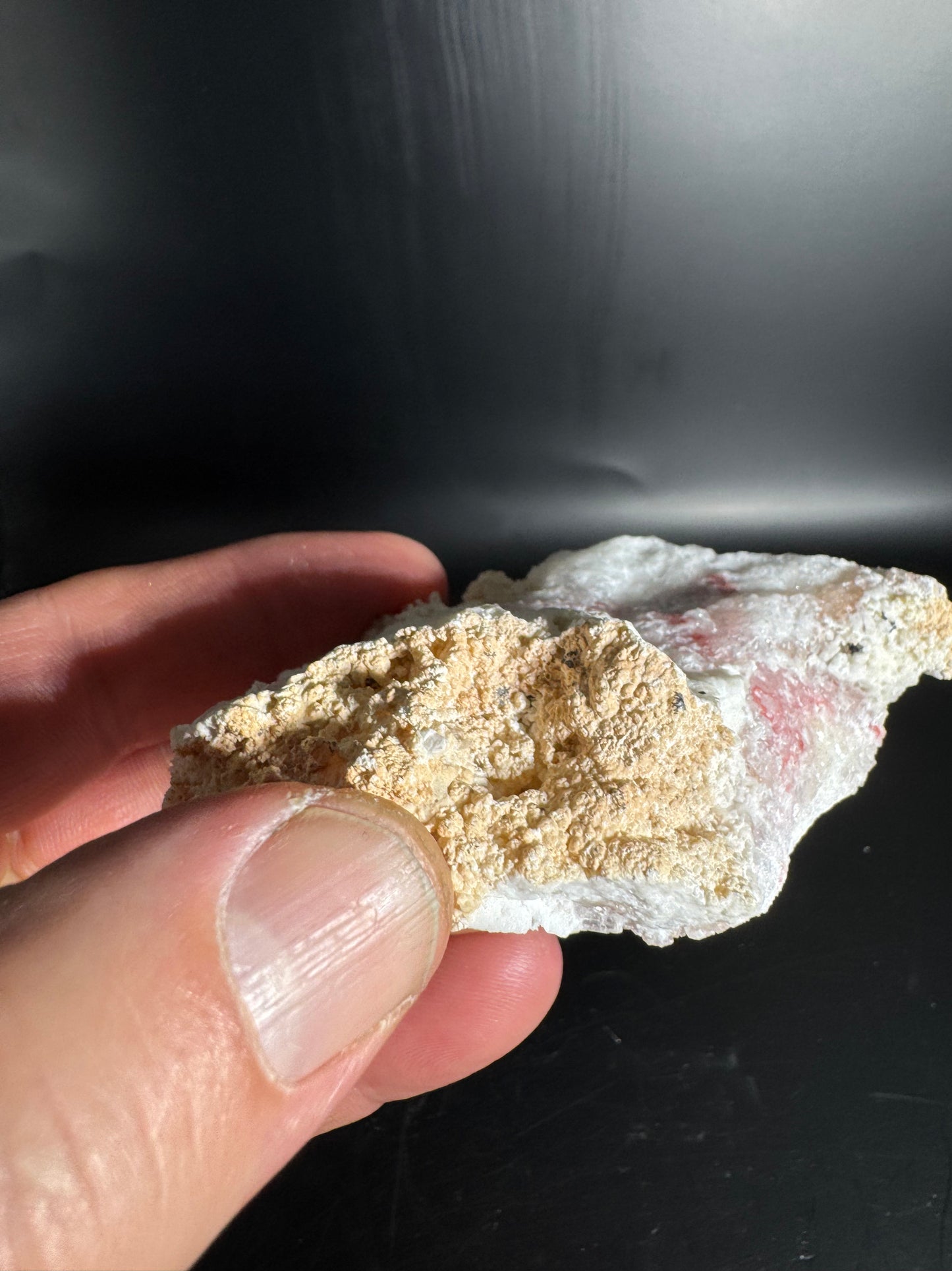 UV Reactive Cinnabar Druzy Quartz  from El Potosi Mine, Santa Eulalia, Chihuahua, Mex. 142 grams