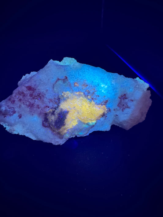 UV Reactive Cinnabar Druzy Quartz El Potosi Mine, Santa Eulalia, Chihuahua, Mex. 625 grams
