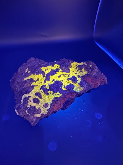 Willemite from La Ojuela mine, Mapimi, Durango Mexico. 865 Grams