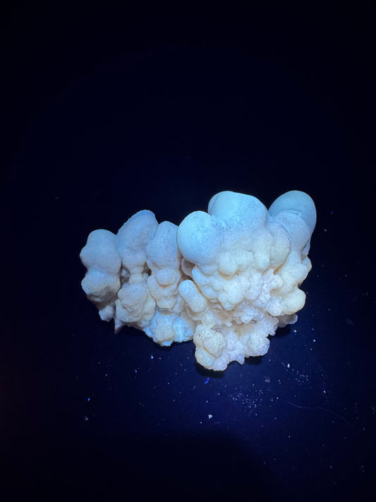 Botryoidal Honey Aragonite - Santa Eulalia, Chihuahua, Mexico 82 g