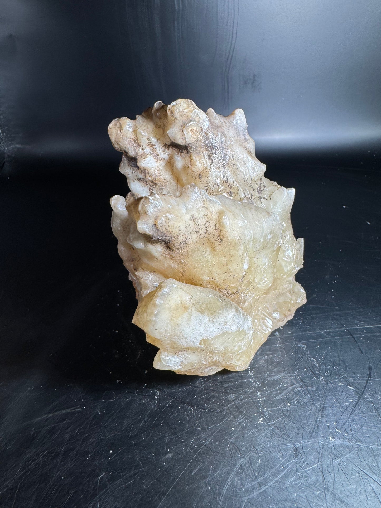 Honey Aragonite - Santa Eulalia, Chihuahua, Mexico 759 g