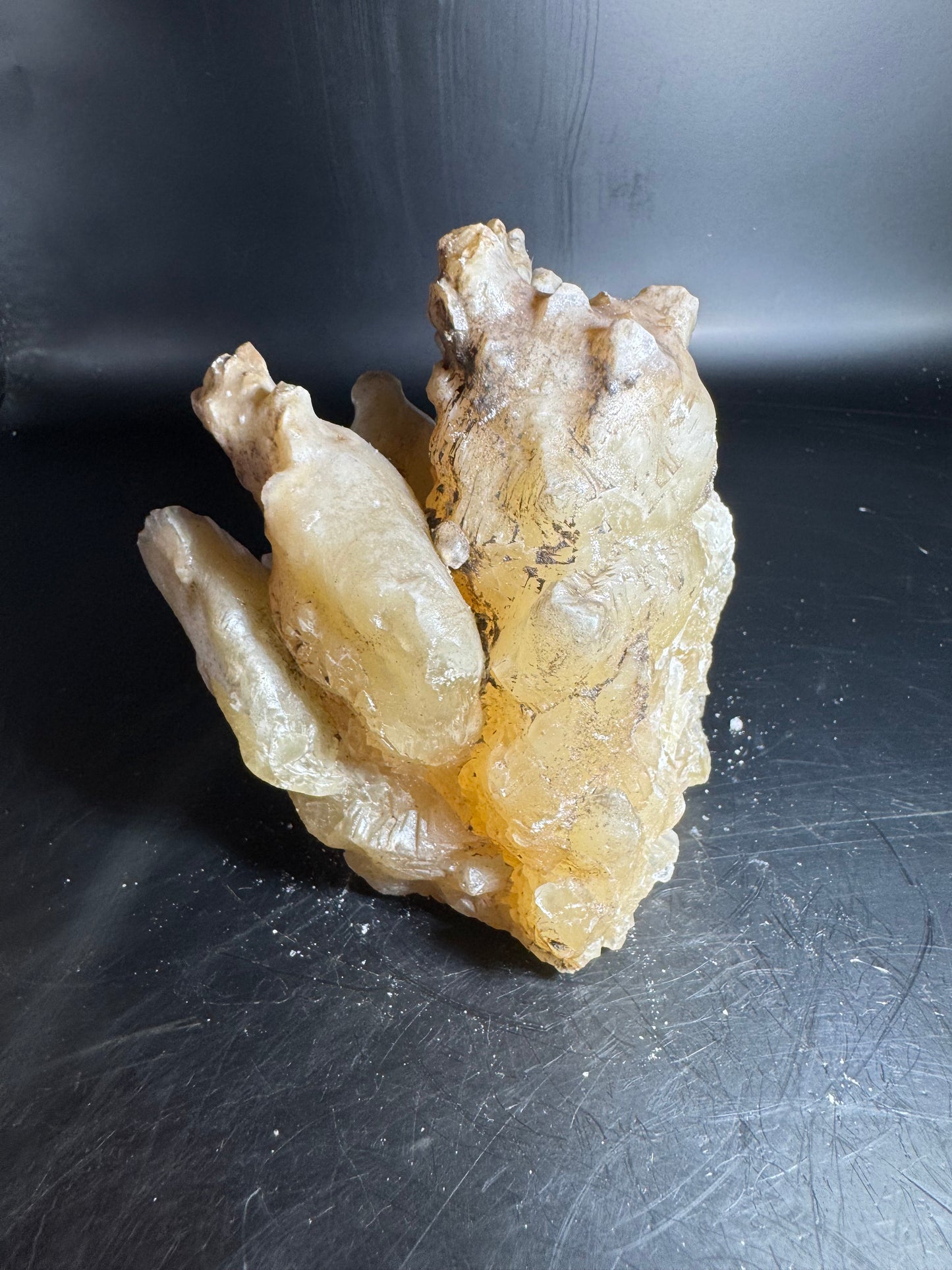 Honey Aragonite - Santa Eulalia, Chihuahua, Mexico 759 g