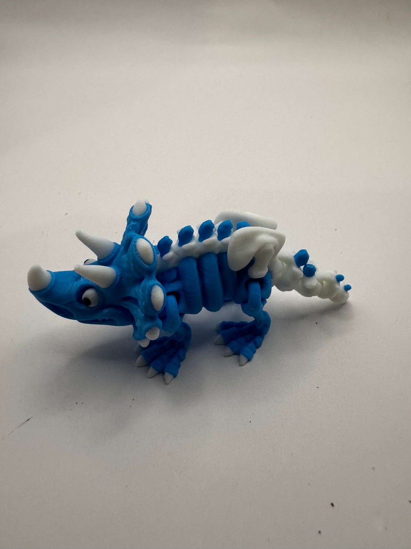 Articulating Triceratops Keychain | 3D Printed Flexi Dinosaur | Movable Joints | Dinosaur Lover Gift