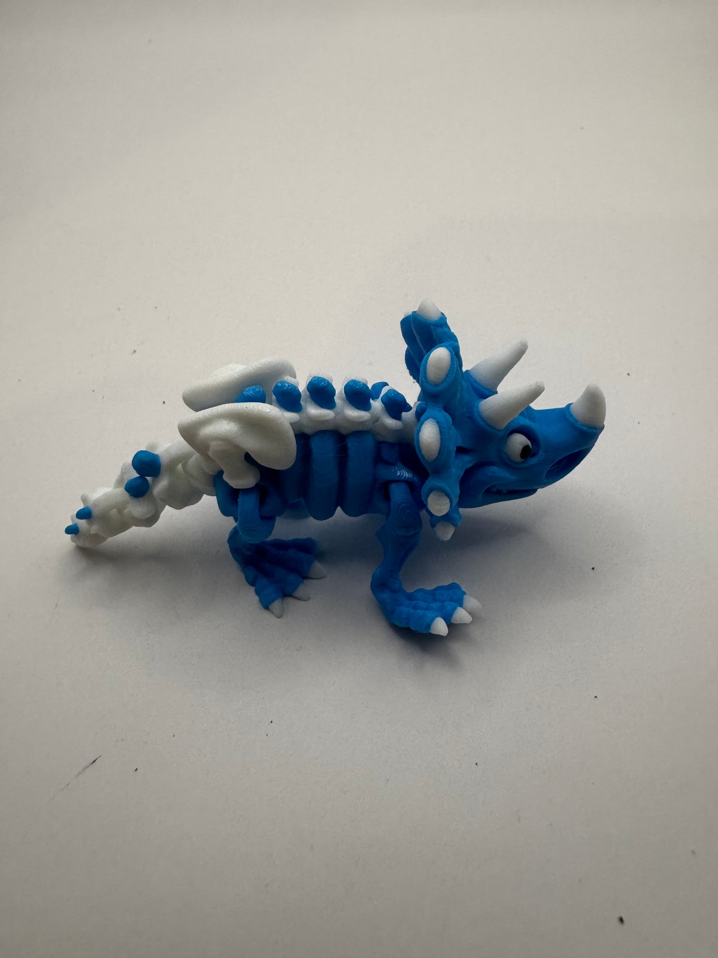 Articulating Triceratops Keychain | 3D Printed Flexi Dinosaur | Movable Joints | Dinosaur Lover Gift