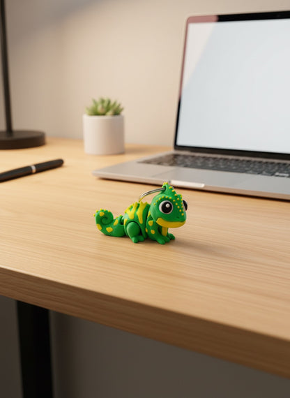 Flexi Chameleon Keychain 3D Printed Movable Head Articulated Reptile Charm Cute Animal Lover Gift Bag Accessory