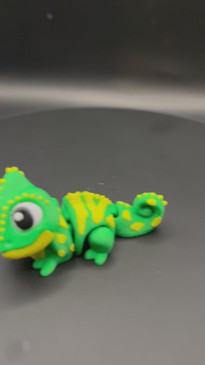 Flexi Chameleon 3D Printed Articulated Toy | Fidget Reptile Figurine | Mini Flexible Desk Toy Gift